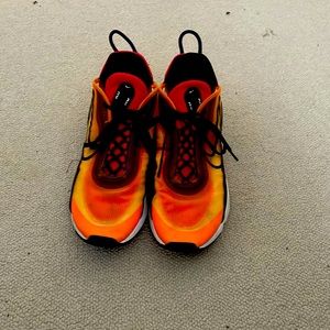 Mens Nike 2090’s
